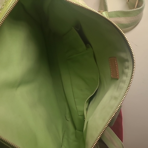 Louis Vuitton - Picture 8 of 8